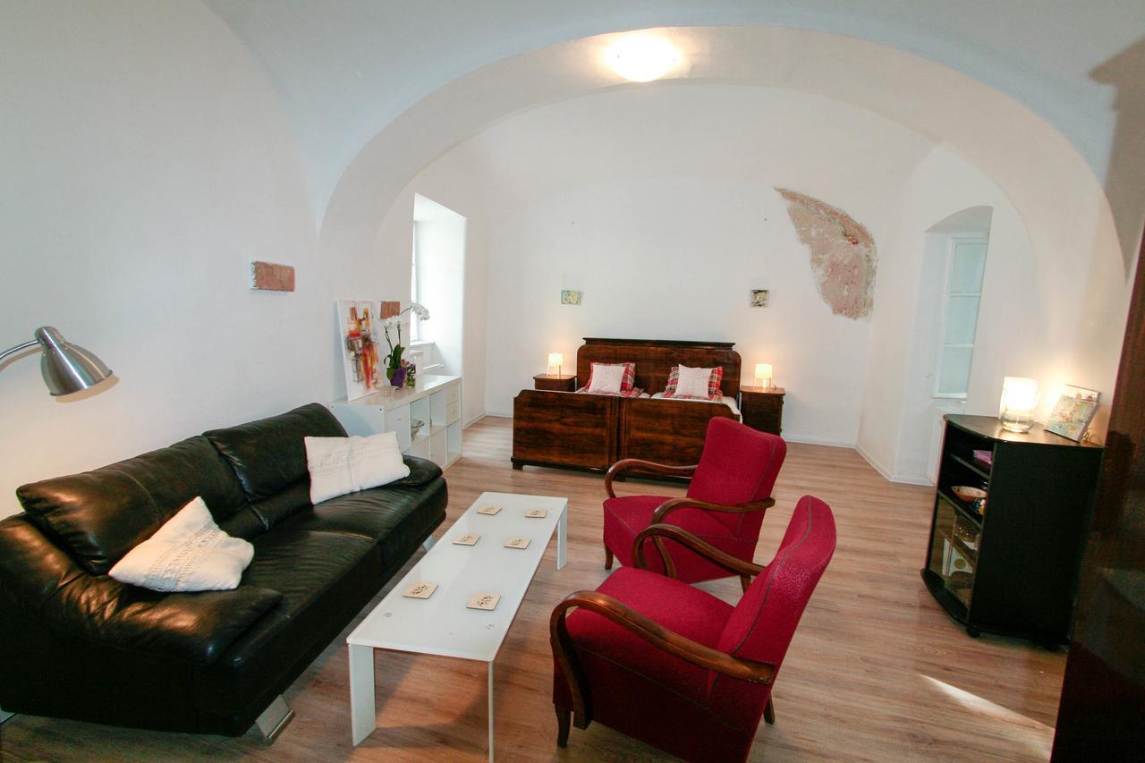 Galeria Apartman Веспрем Экстерьер фото